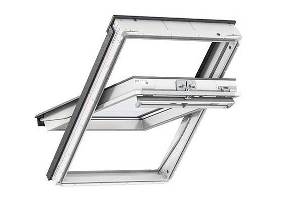 Keskisaranoitu kattoikkuna