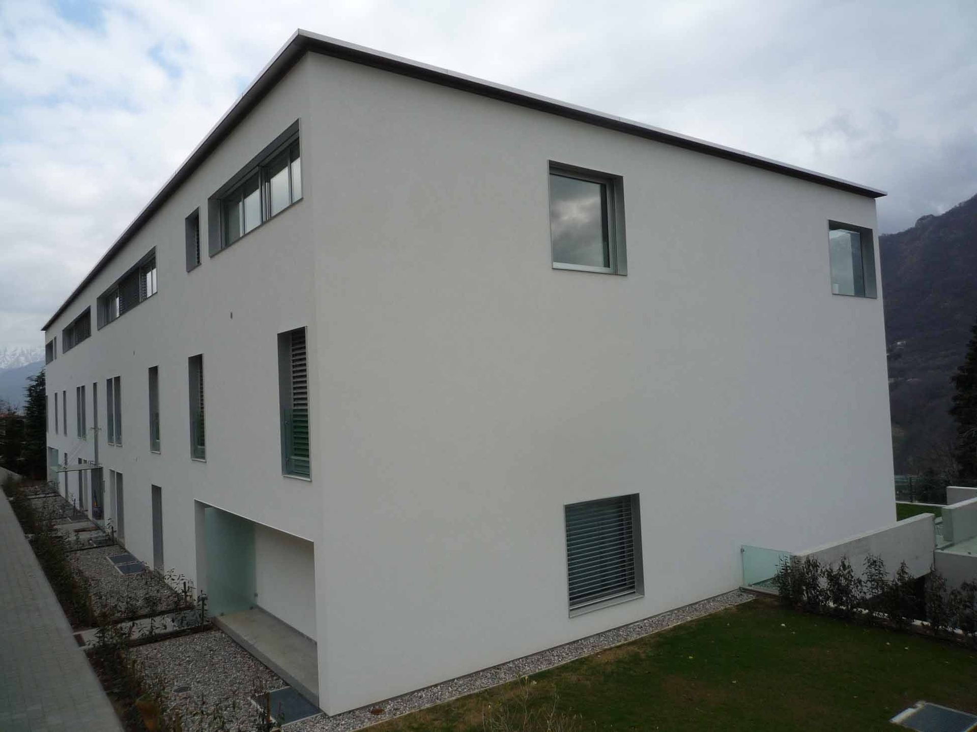 Stabile plurifamiliare Collina d'Oro