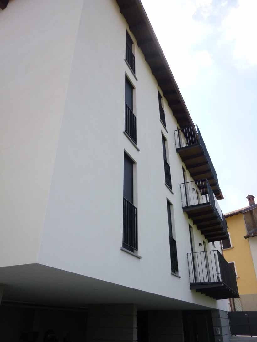 Stabile plurifamiliare Stabio