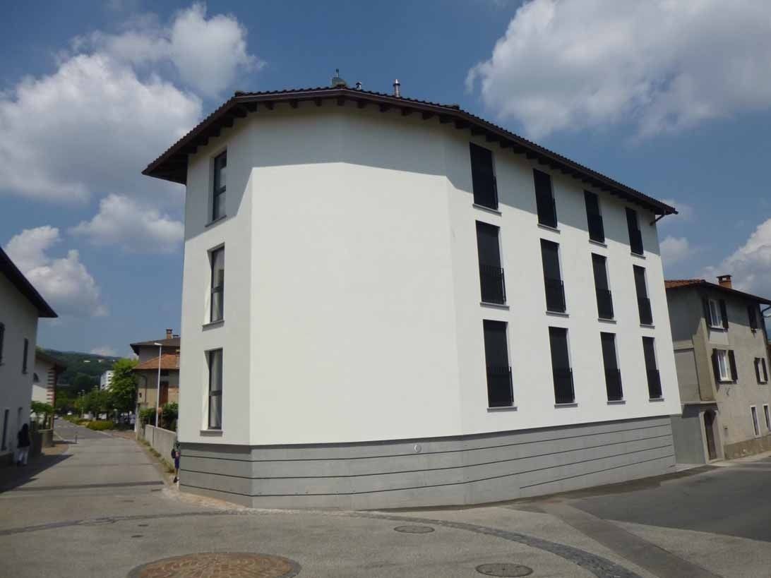 Stabile plurifamiliare Stabio