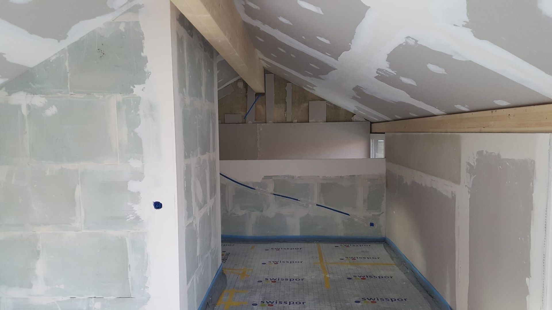 Cloisons intérieures, faux plafond ou aménagement sur mesure par  Alpha Transfo Rénovation SA
