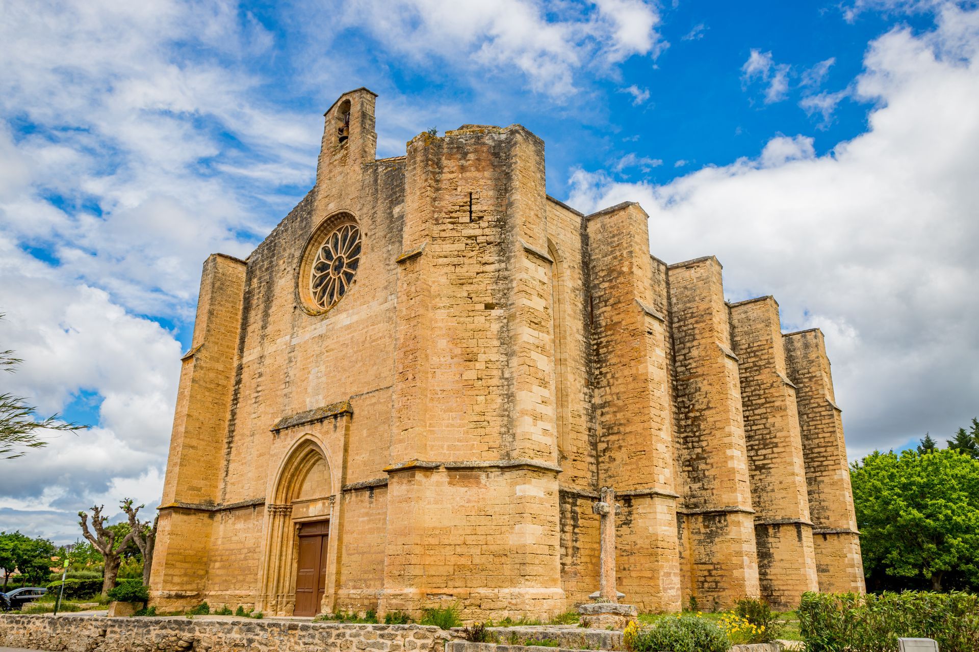 Une église près de Poussan