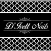 Logotipo de D'Vett Nails en letras blancas sobre fondo negro, enmarcado por bordes decorativos de celos&iacute;a.