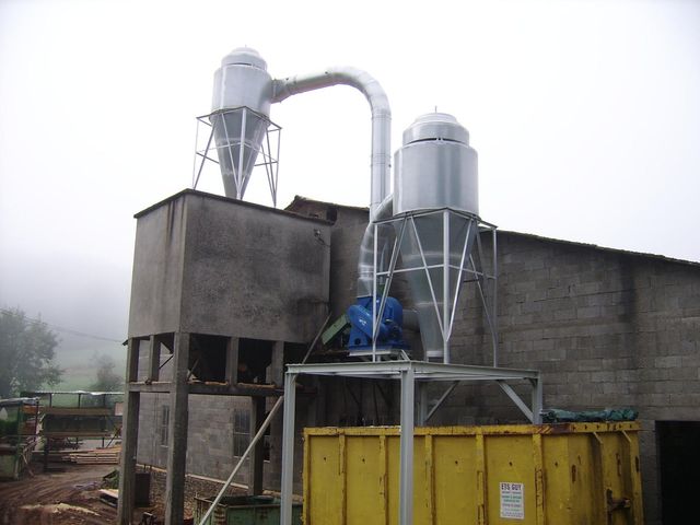  Installation dépoussiérage scierie ventilateur cyclone