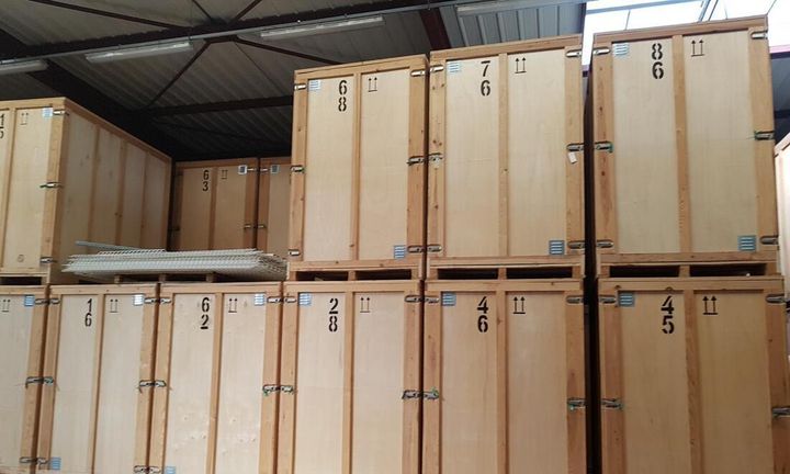 Box de stockage empilées en bois