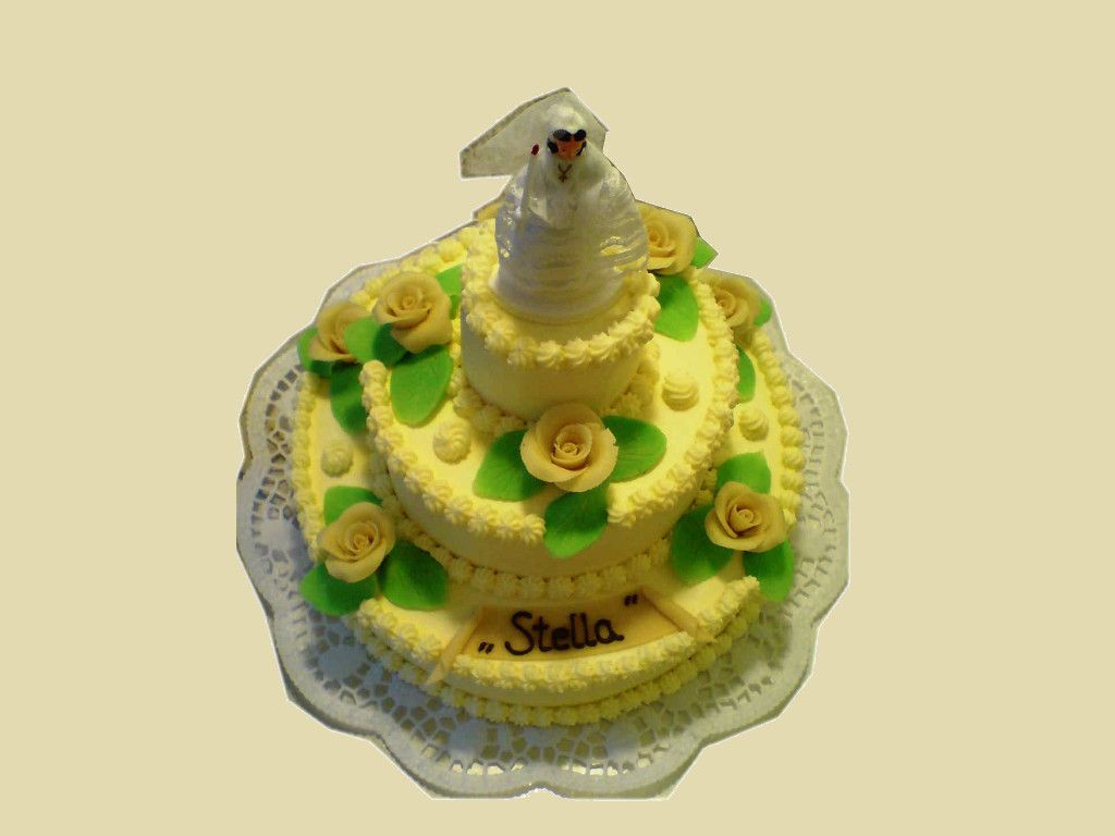 Etagentorte zur Erstkommunion