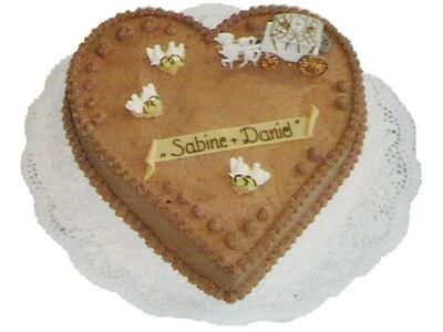 Hochzeitstorte in Herzform