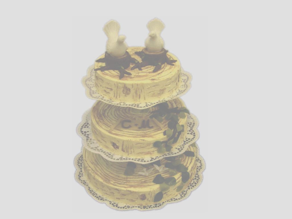 Hochzeitstorte, 3-stöckig, auf Gestell,