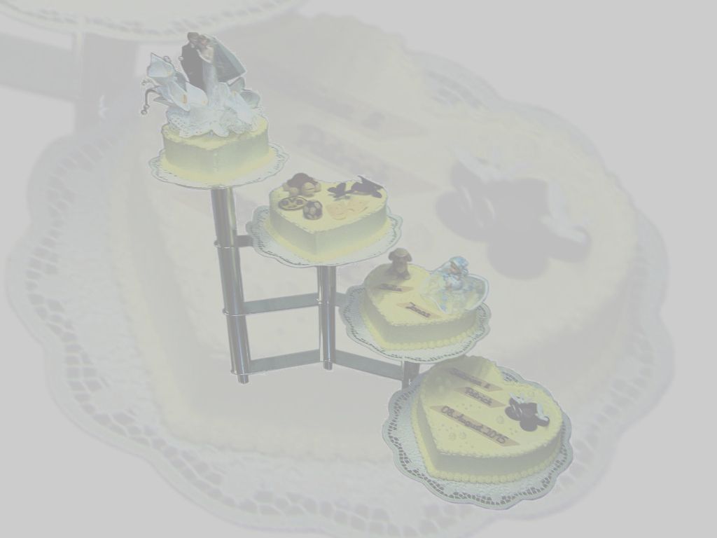 Hochzeitstorte auf Gestell