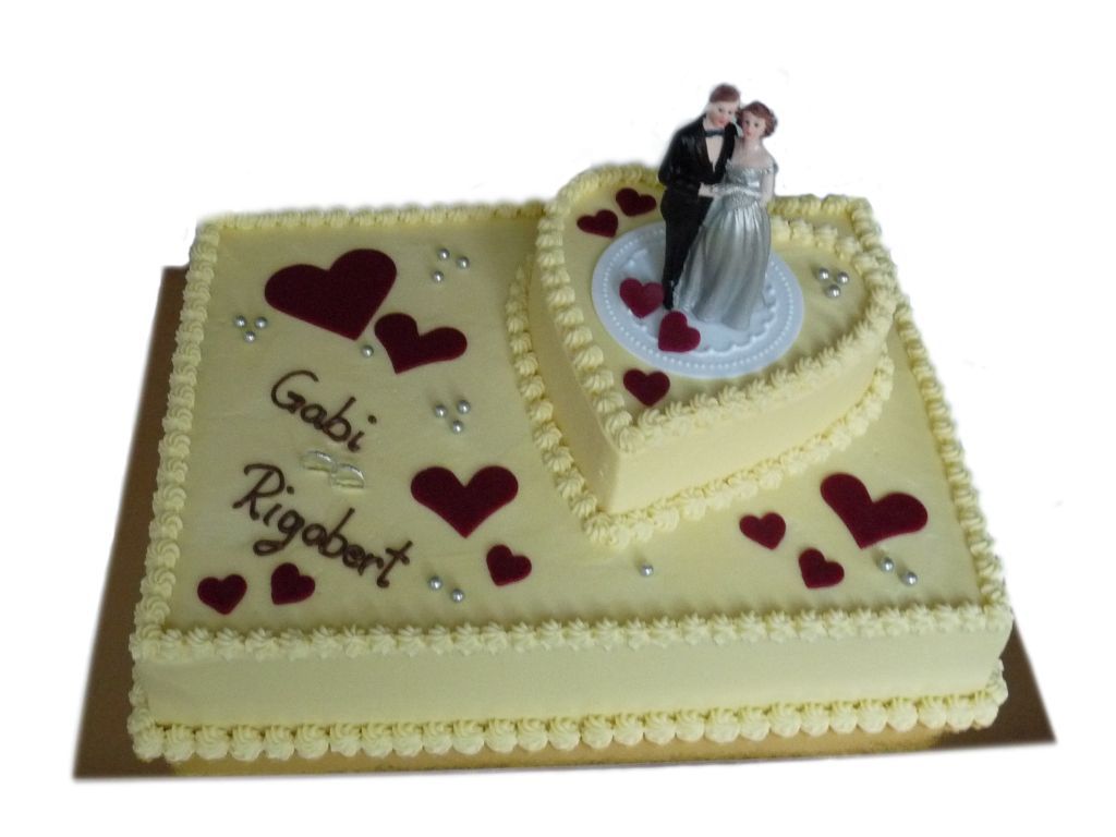Vierecktorte mit Herz zur Hochzeit