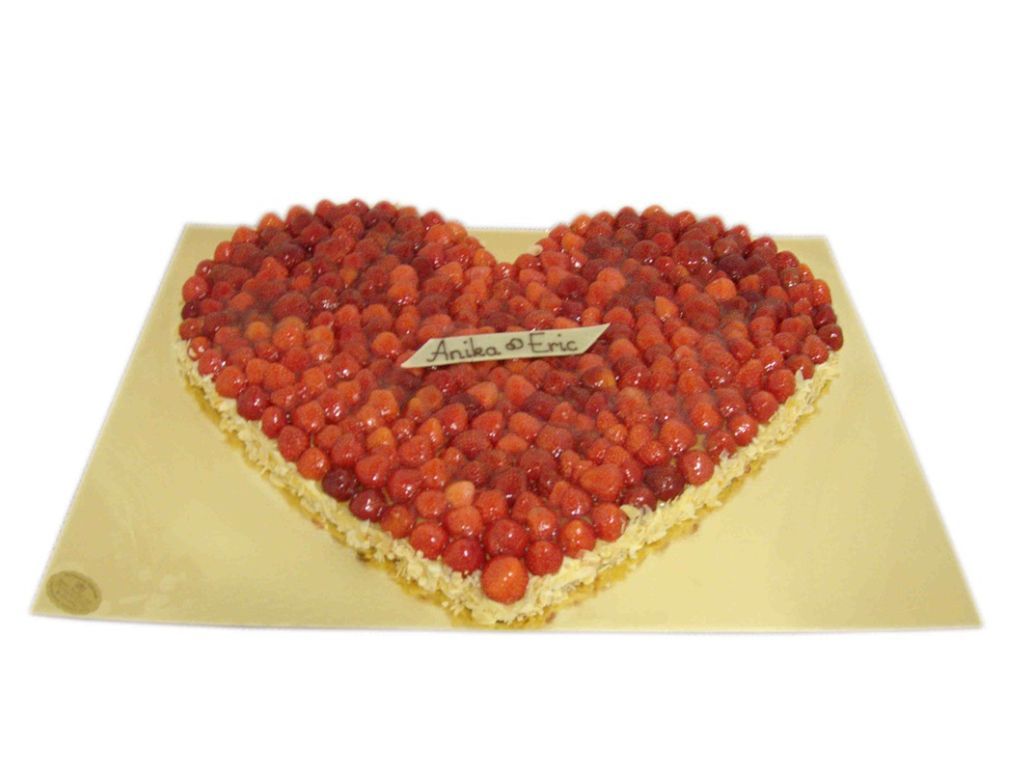 Großes Obstherz zur Hochzeit