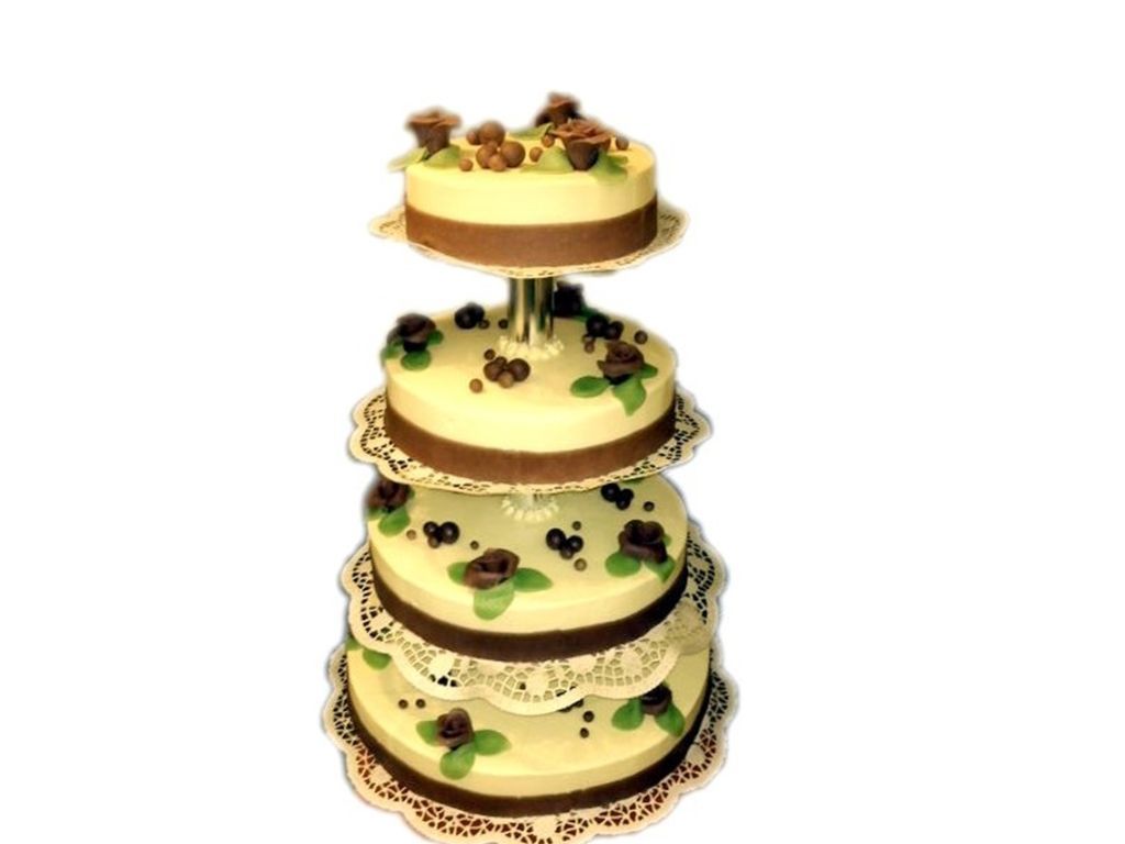 Hochzeitstorte, 4-stöckig
auf Gestell