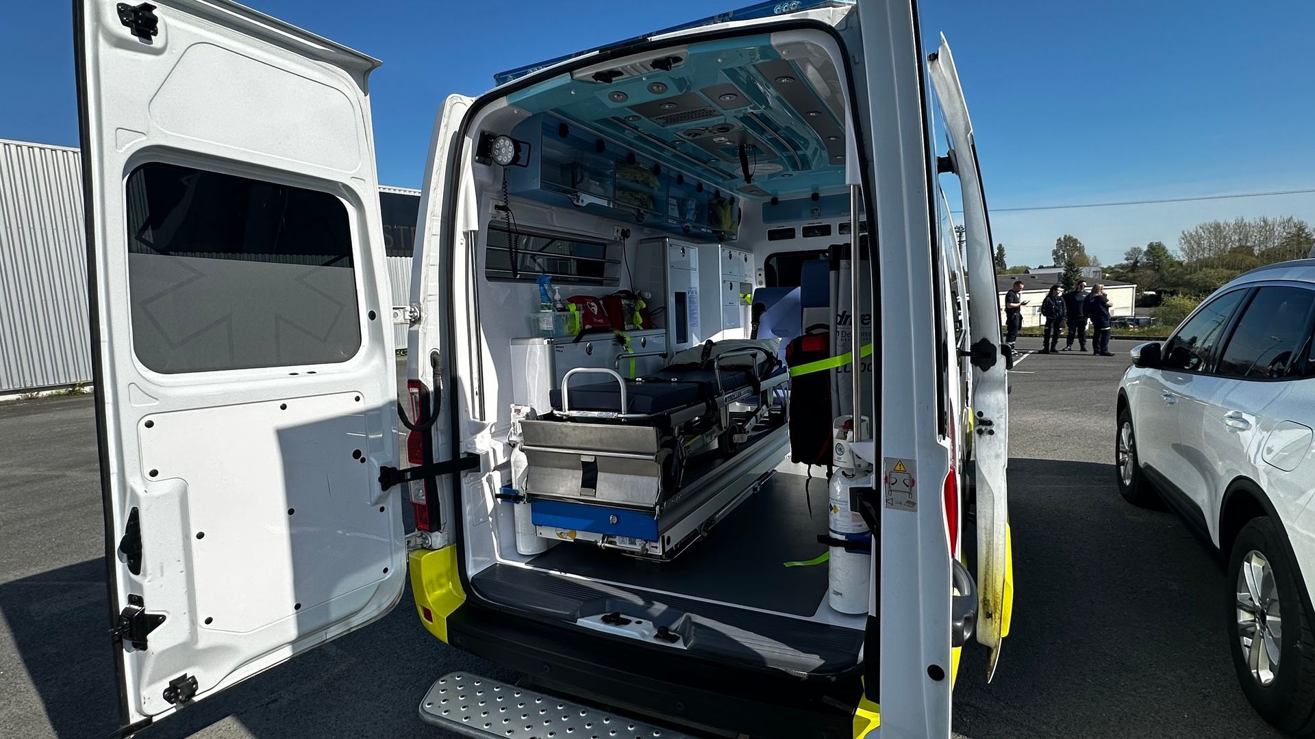 Ambulance ouverte
