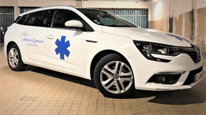 Un véhicule sanitaire léger