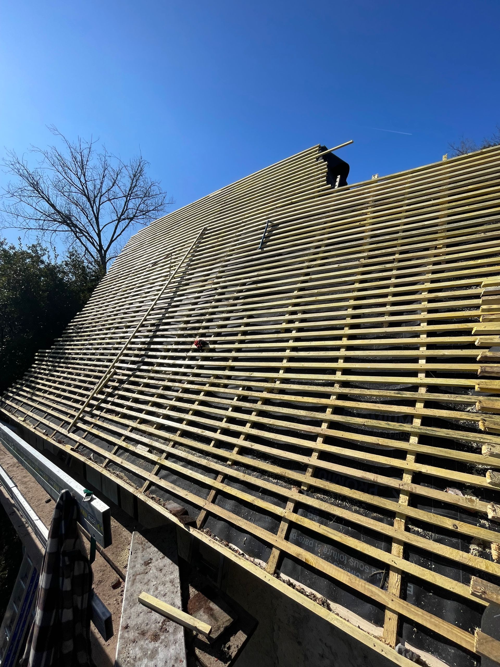 Une toiture en travaux