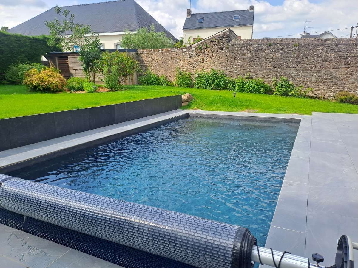 Photo de piscine avec couverture hors-sol