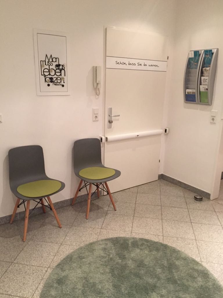 Wartezimmer in der Naturheilpraxis Karin Gögelein