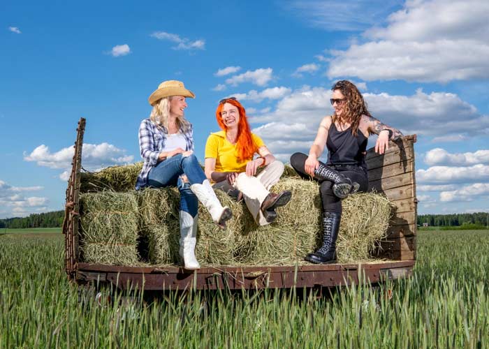 Muuttajatarinat - Kolmen naisen tarinat