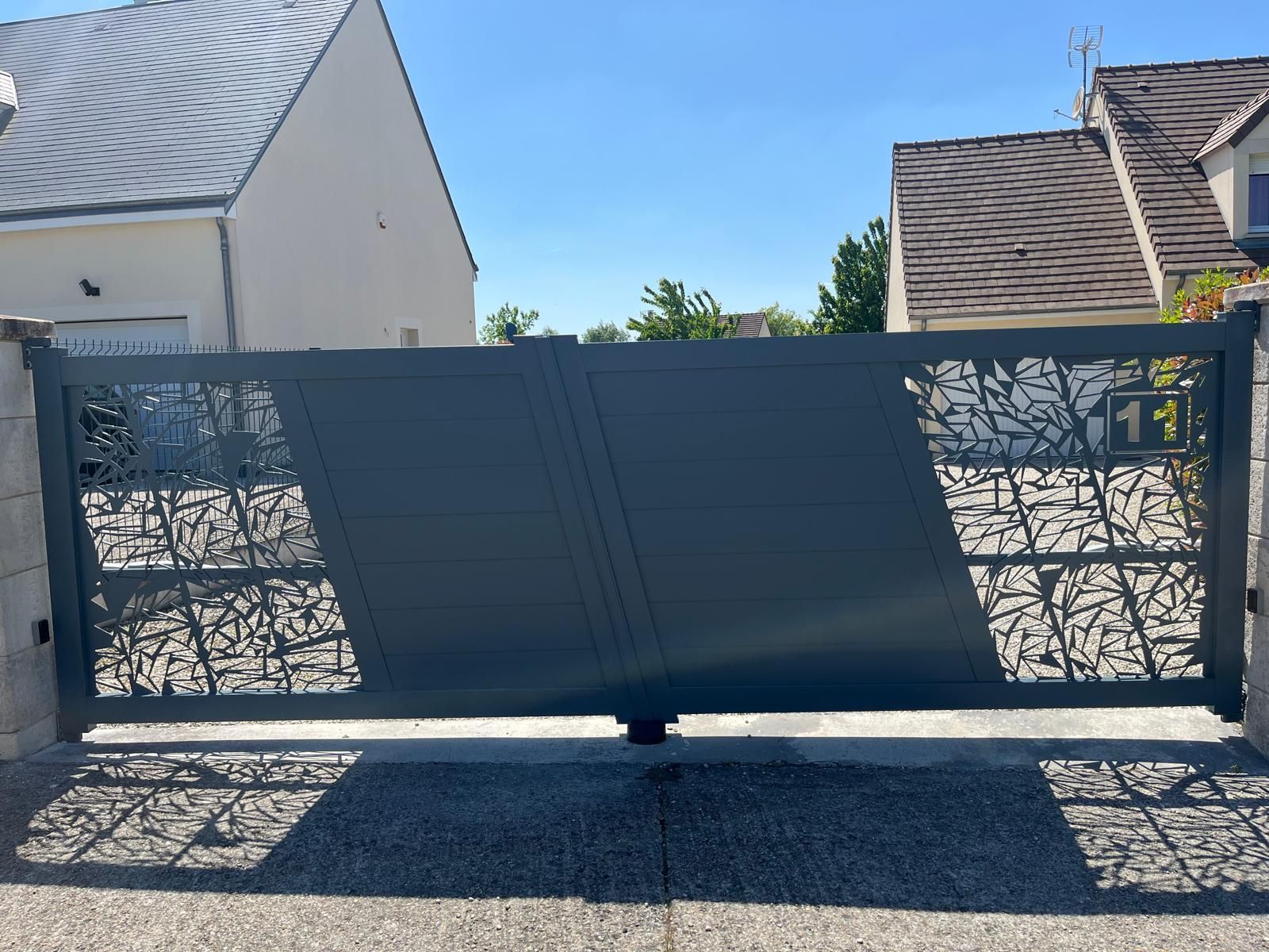 Pose de portail par nos artisans d'Orléans