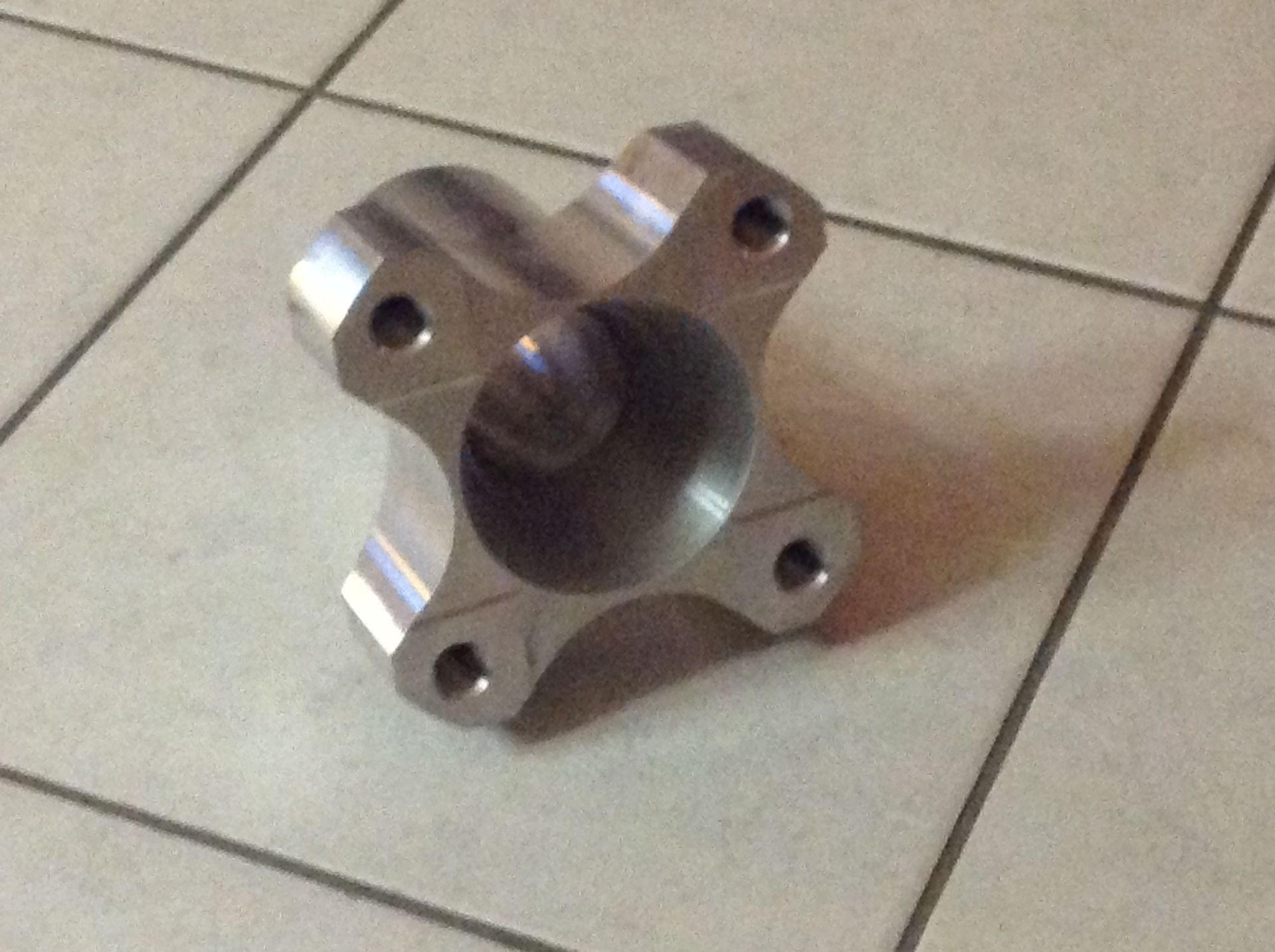 Steffen Fils - Thônex-Genève - découpe professionnelles