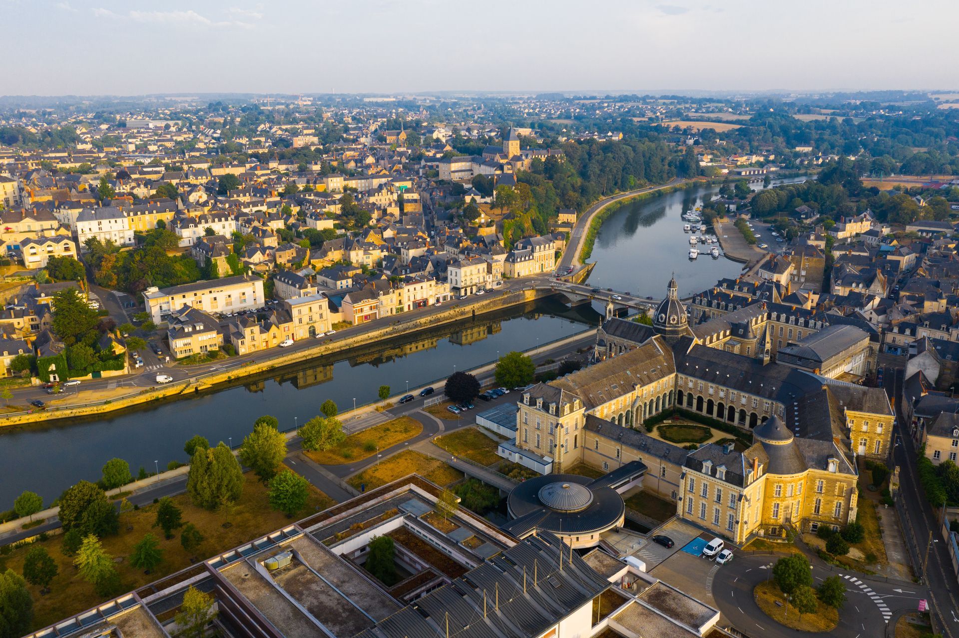 Vue de haut de Château-Gontier-sur-Mayenne