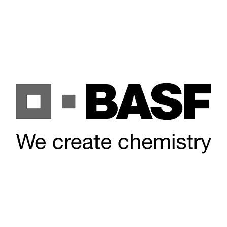 BASF-Logo mit grauen Quadraten, „BASF“ in fettem schwarzen Text und Slogan „We create chemistry.“