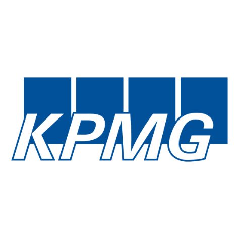 KPMG-Logo: blaue Quadrate über dem weißen Text „KPMG“.