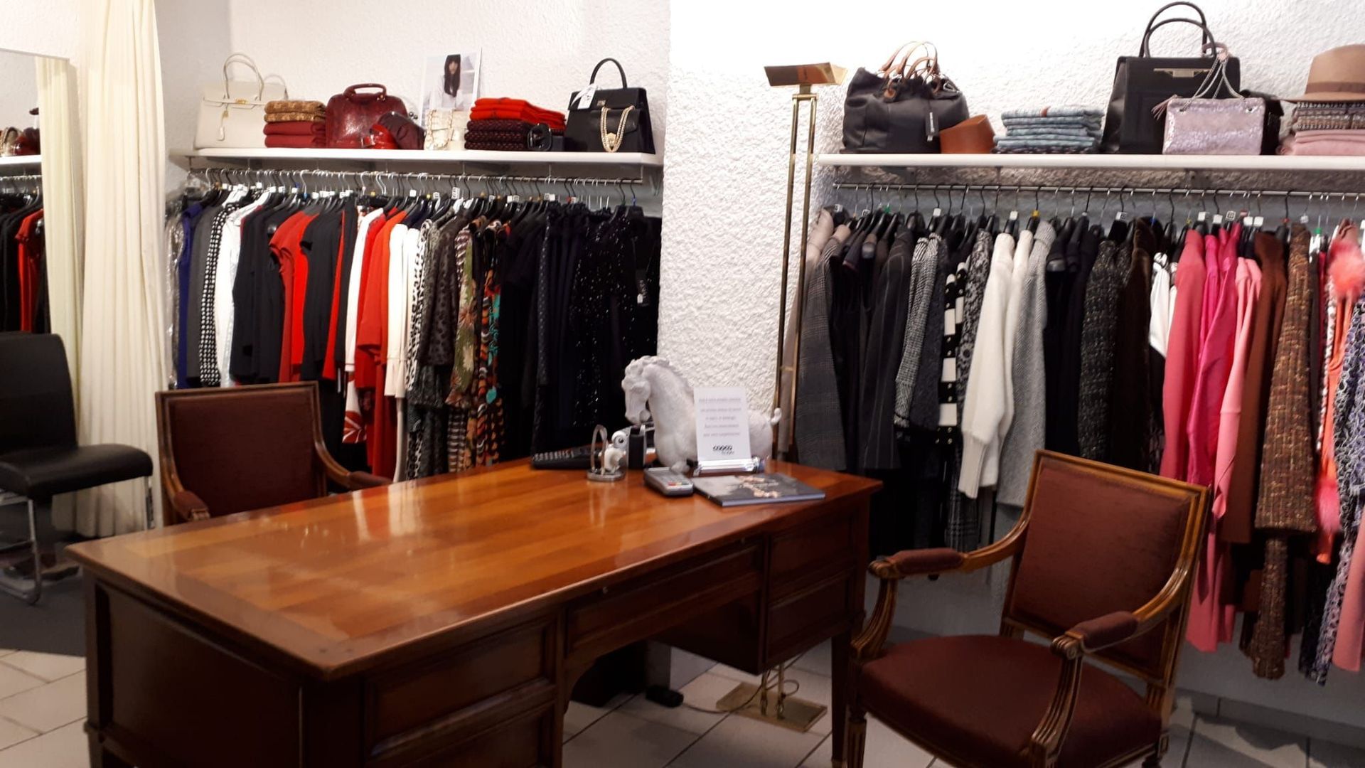 Prêt-à-porter et accessoires de grandes marques à Yverdon-les-Bains - Croco les Styles