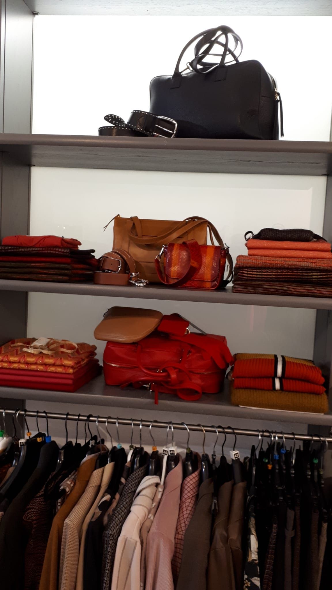 Prêt-à-porter et accessoires de grandes marques à Yverdon-les-Bains - Croco les Styles