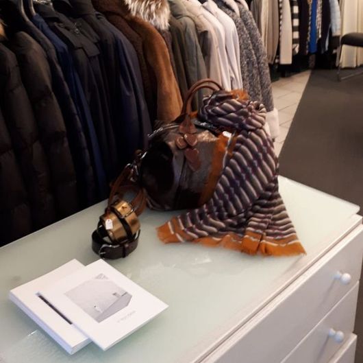 Boutique de foulards et ceintures à Yverdon-les-Bains - Croco les Styles