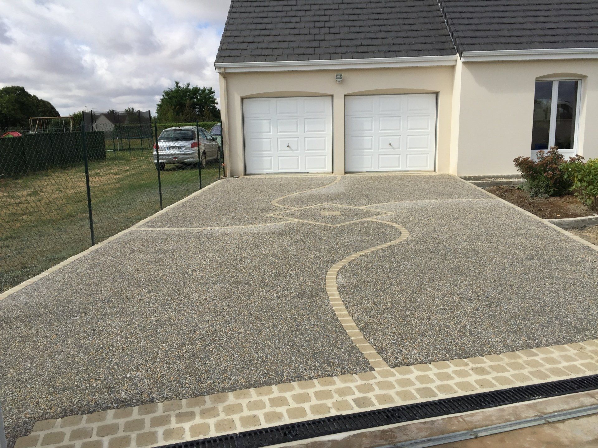 Aménagement devant garage