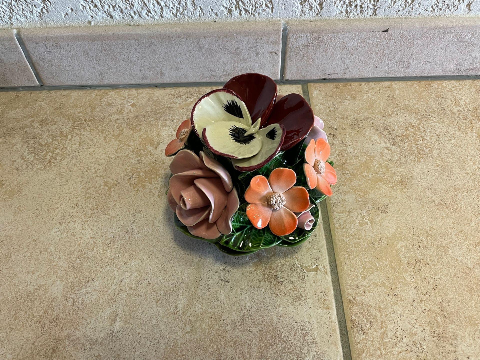 Bouquet floral en céramique