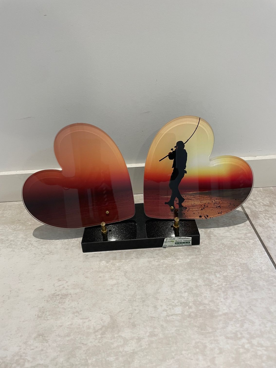 Deux plaques en forme de coeur