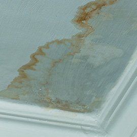 Fuite d'eau au plafond