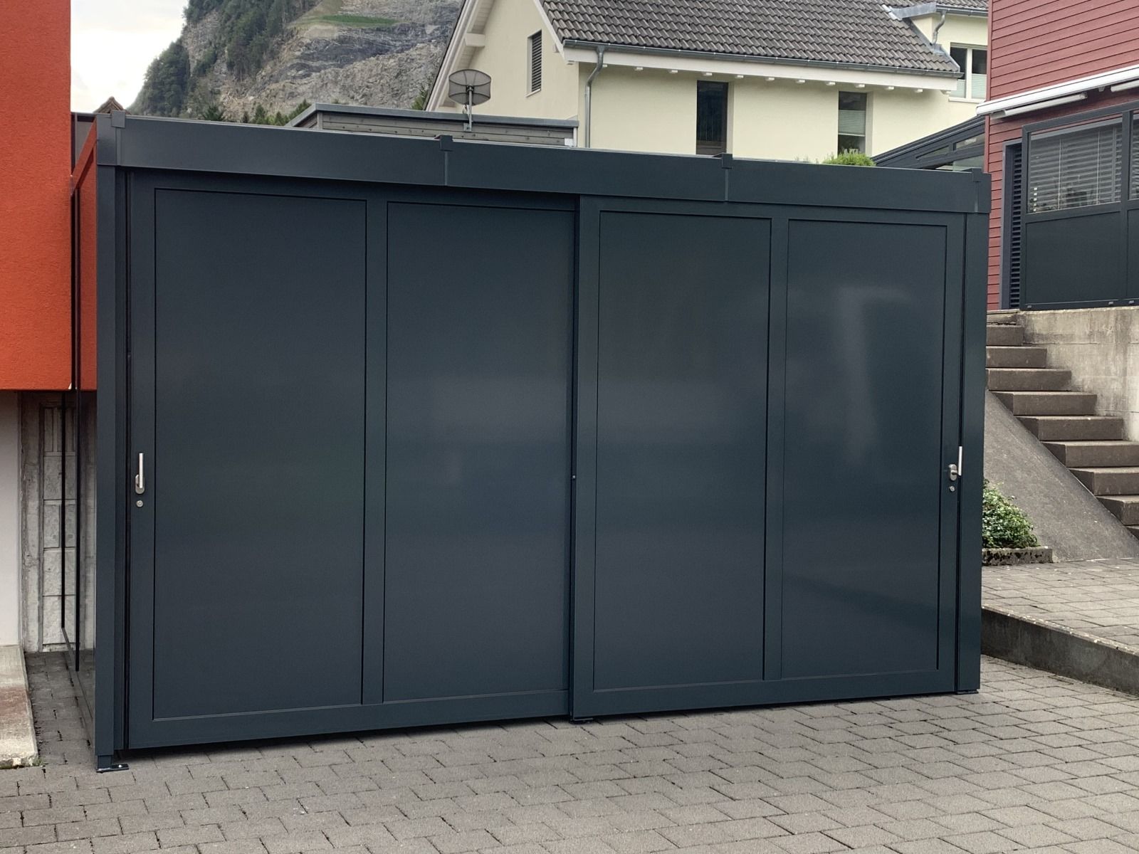 Velounterstand, abschliessbar, geschlossen
