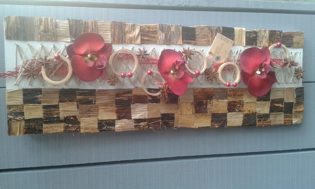 Cadre horizontal, fleurs rouge