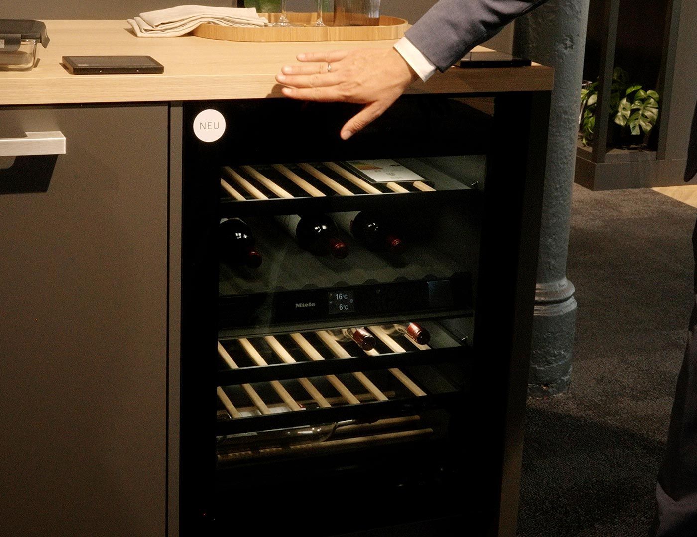 Miele Weintemperierschrank bis zu einer Höhe 45 Zentimetern