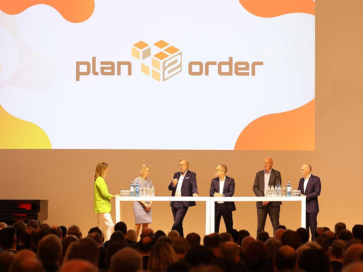 Panel Talk plan2order