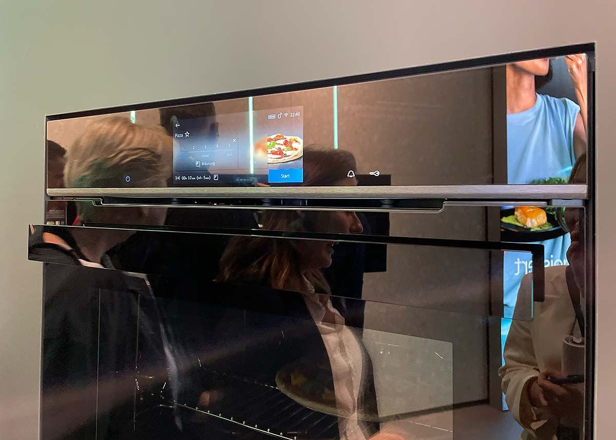 iQ700 Backofen mit Kamera im Innenraum