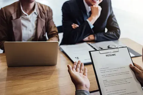 Personas reunidas
