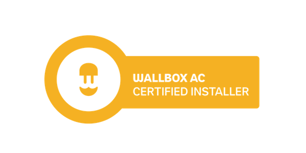 Un logo d'installateur certifié Wallbox AC sur fond blanc.