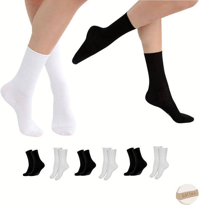 Dos pares de piernas con calcetines blancos y negros, con conjuntos a juego que se muestran a continuación.