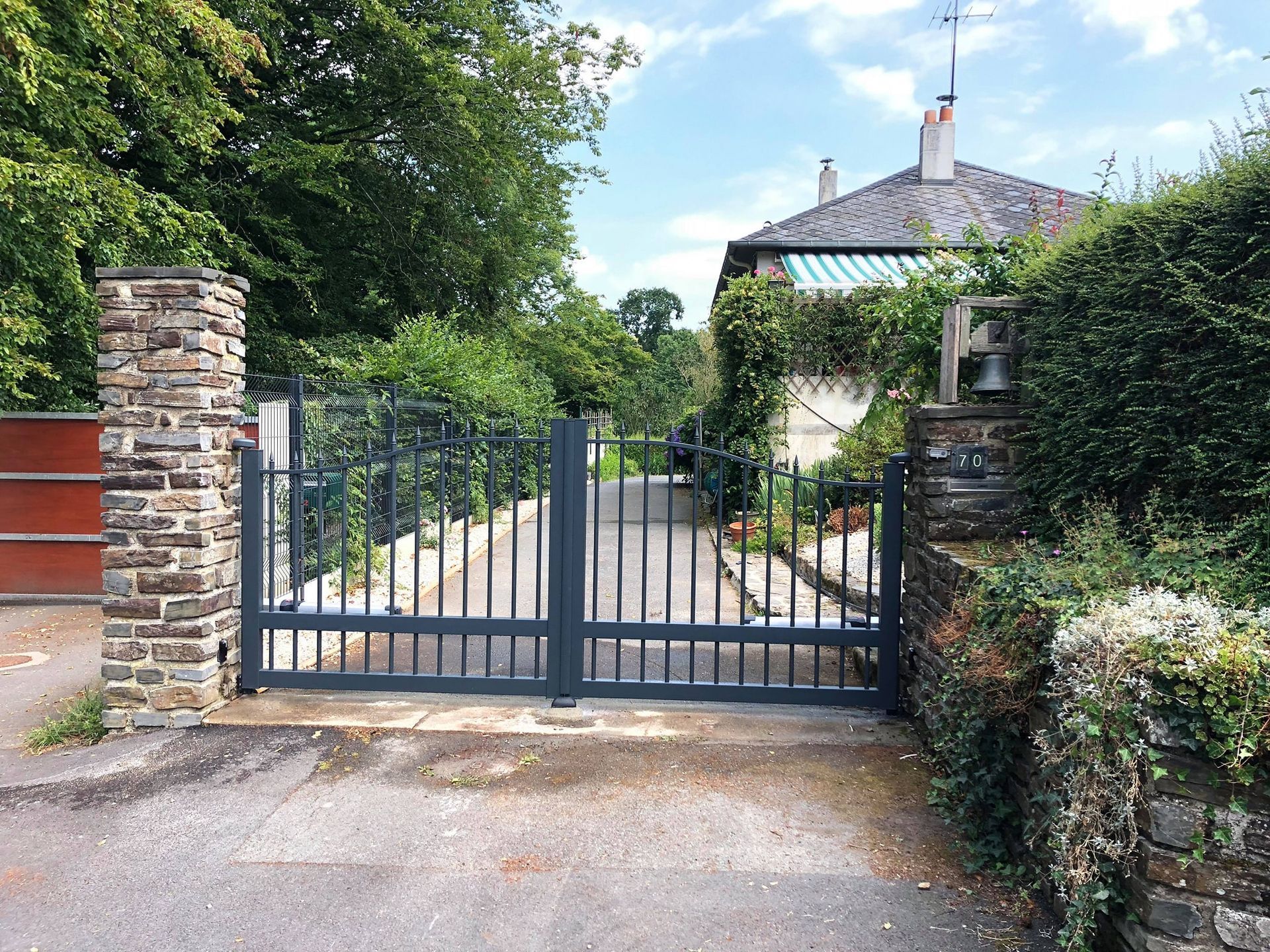 Portail battant en fer