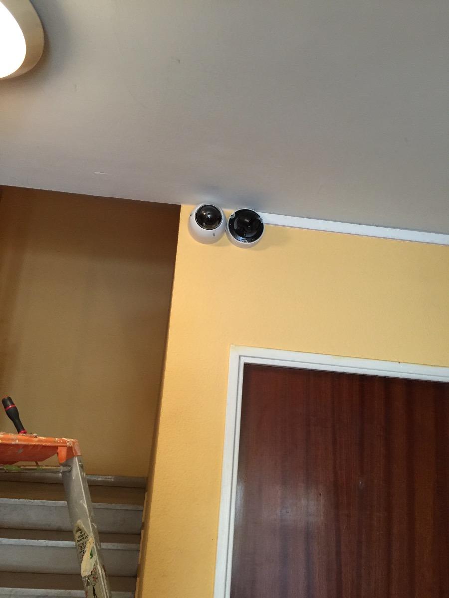 Caméra de surveillance