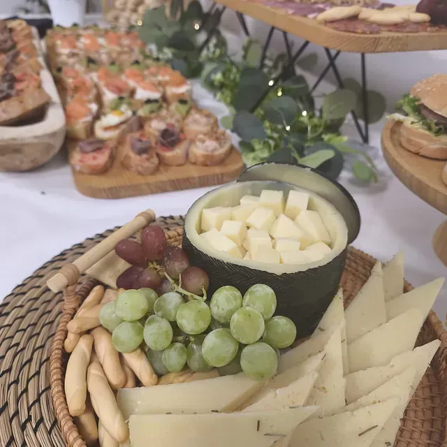 Surtido de canapés