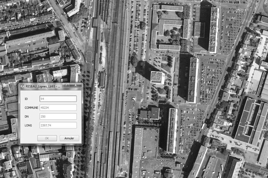 Ville vue du ciel sur un ordinateur