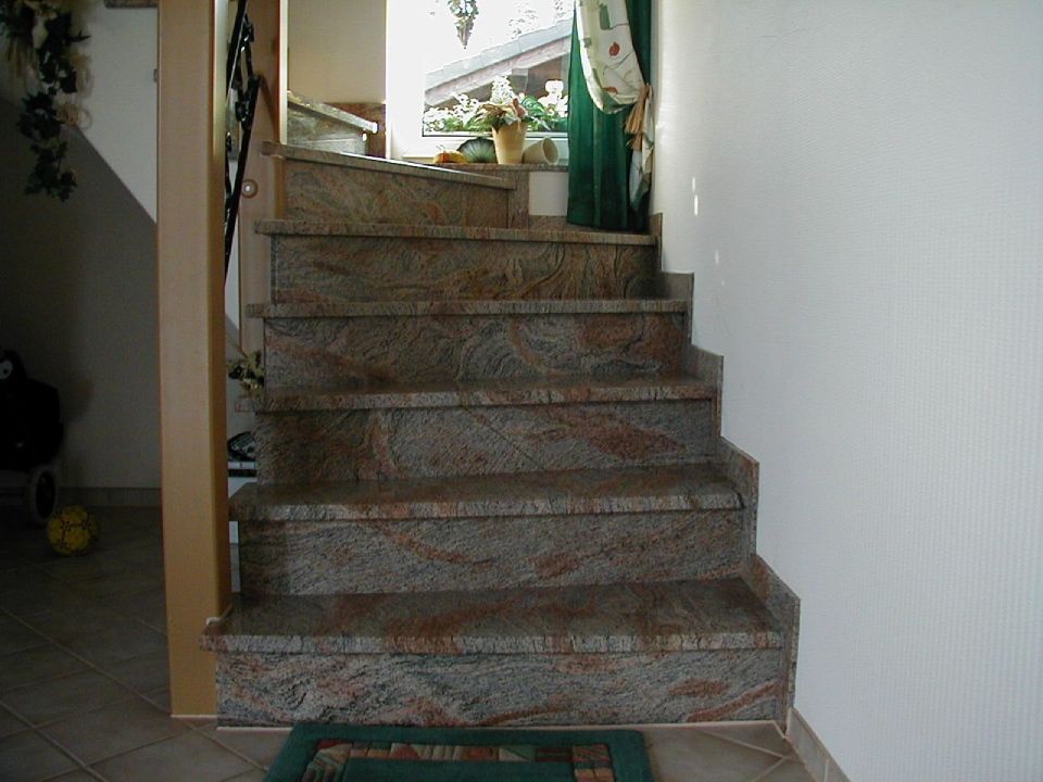 Treppe aus Naturstein in einem Haus