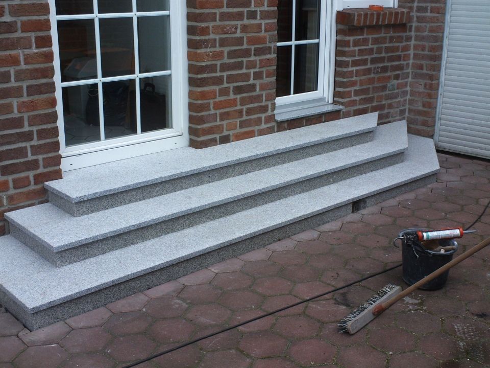 Außentreppe aus Naturstein