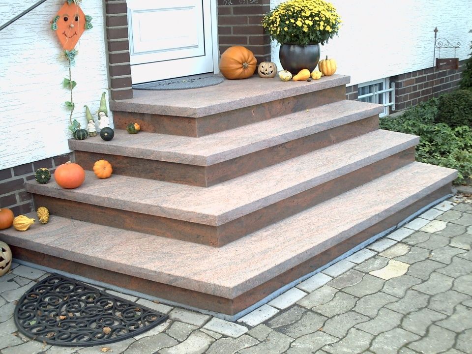 Eingangstreppe aus Naturstein