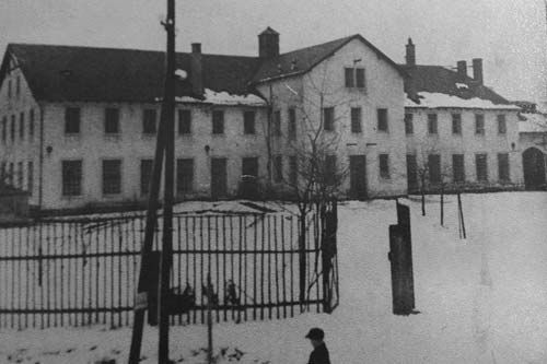 Altes Gebäude von Bergi Plast